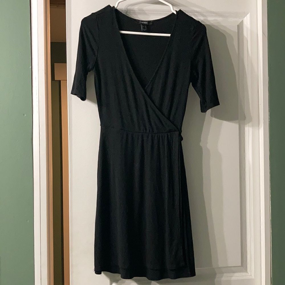 Black wrap dress​ -Forever21